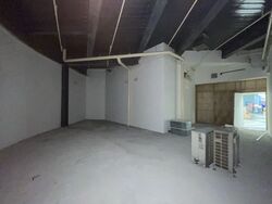 Northshore Drive (D19), Retail #609606251
